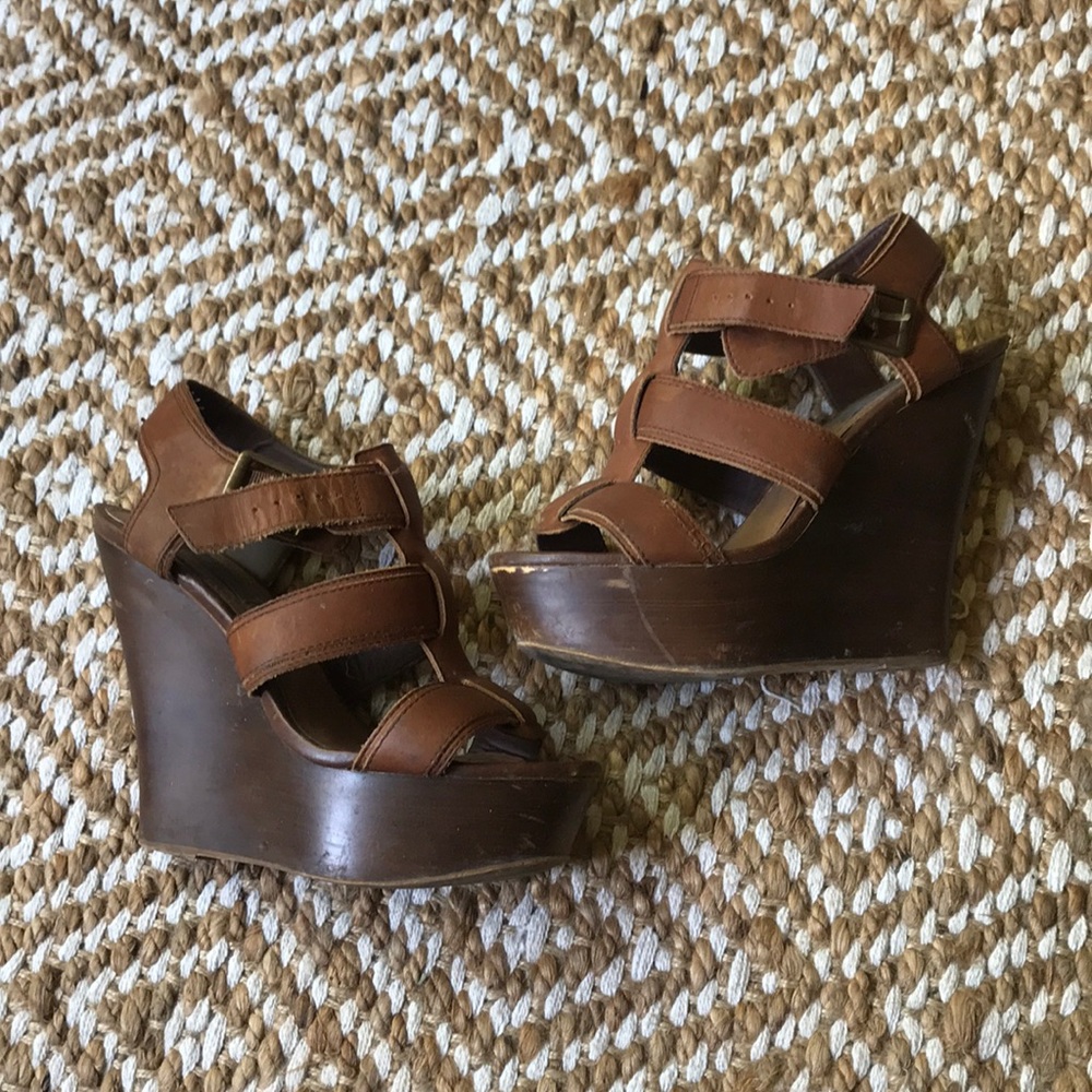 Steve Madden Brown wedges